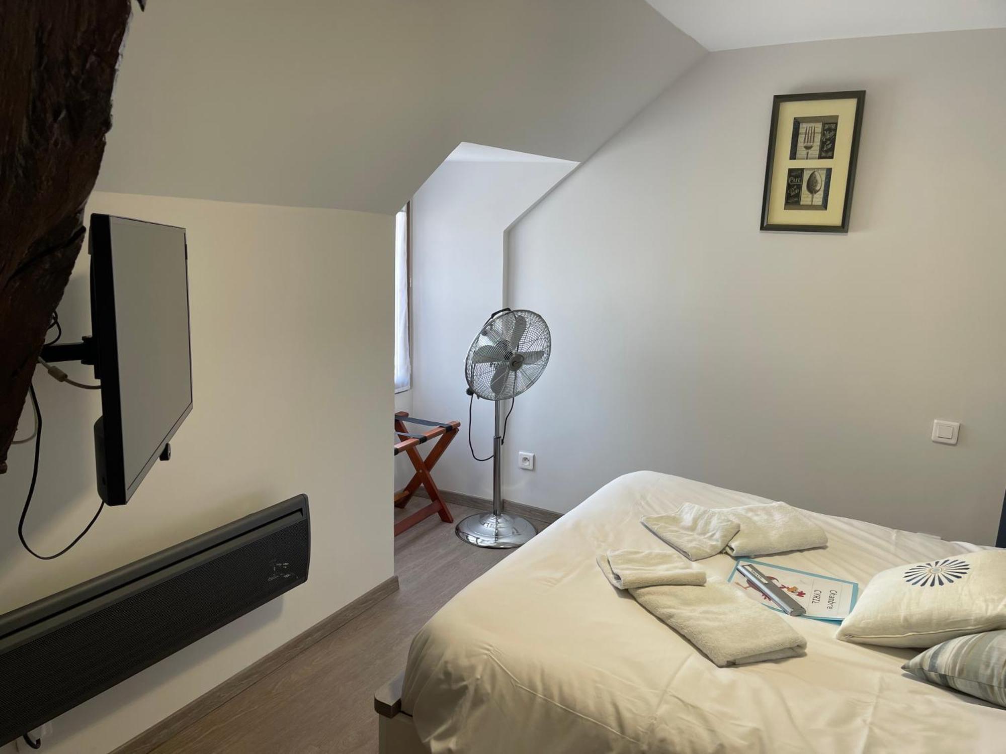 Auberge Saint Fergeux Gionges Luaran gambar